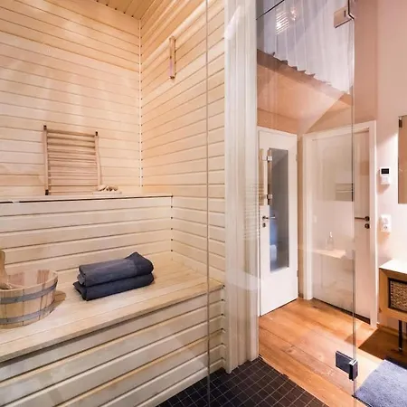 Hexenburgbeidresden Architektenwohnung Mit Privatsauna, Whirlwanne, Kaminofen Und Noch Viel Mehr Lauterbach (Rugen)