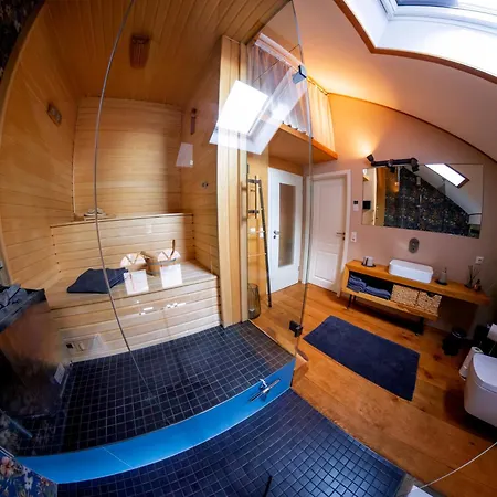 Architektenwohnung Mit Privatsauna, Whirlwanne, Kaminofen Und Noch Viel Mehr * Großharthau